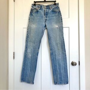 Vintage LEVI’S 501XX Jeans, Men Straight Jeans, Size 31.